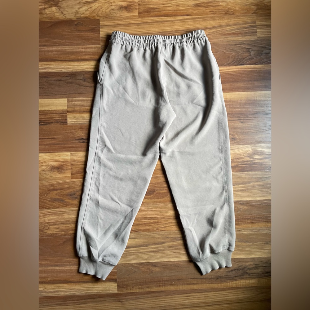 Aritzia Wilfred Buffon Crepe Joggers | women's medium - Picture 4 of 4